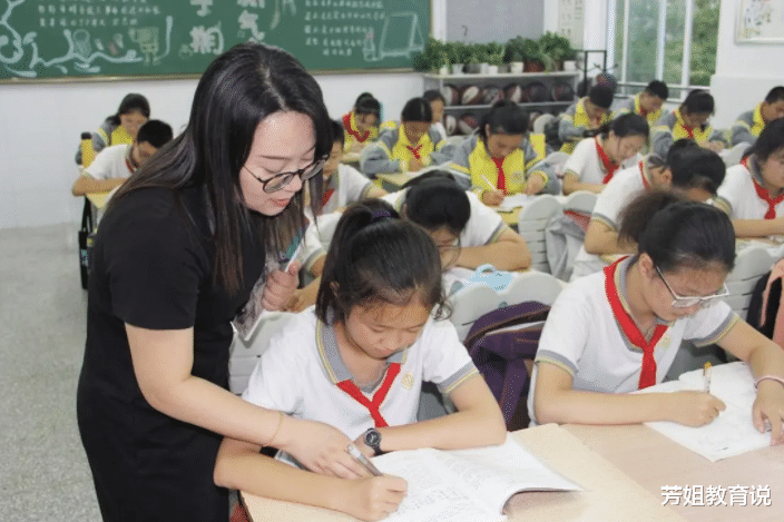 穿衣搭配|男生心仪的女友职业排名来了！幼师空姐不受青睐，第一实属好媳妇