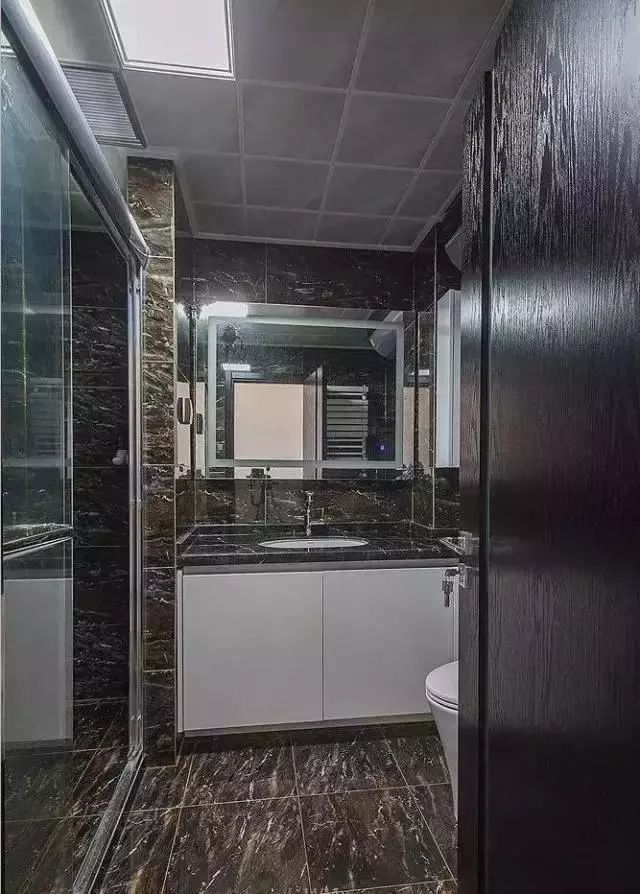 93平现代简约风，让收纳与美观并存！