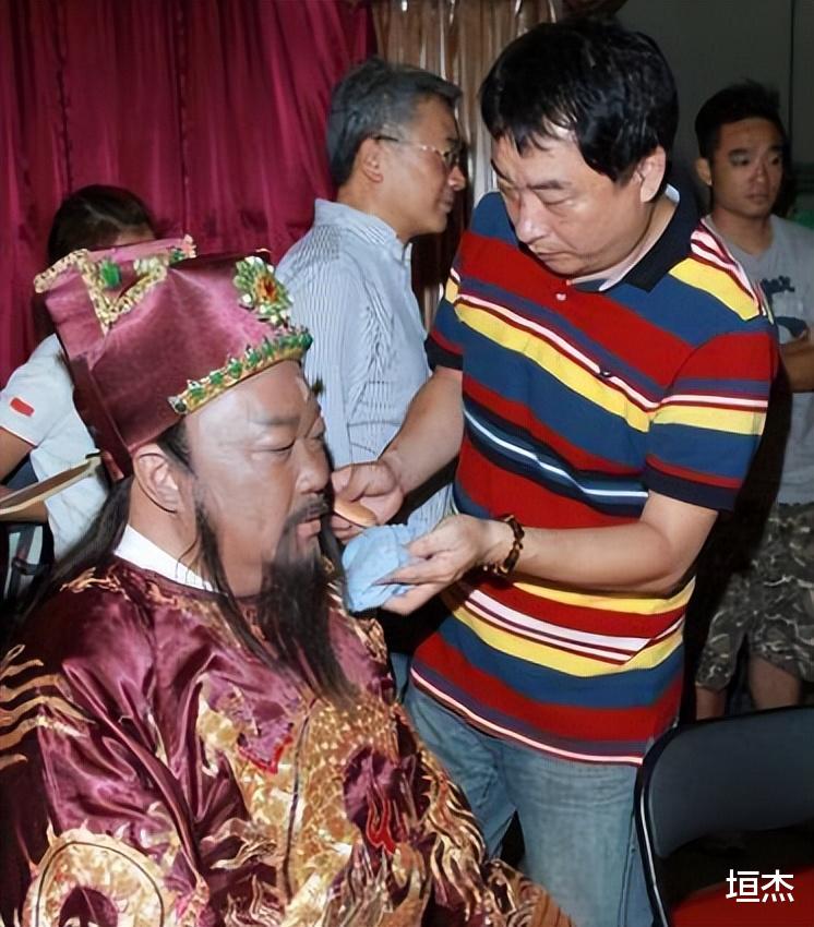 周杰|同样饰演包青天，把周杰、邓超和金超群版一对比，差距就出来了