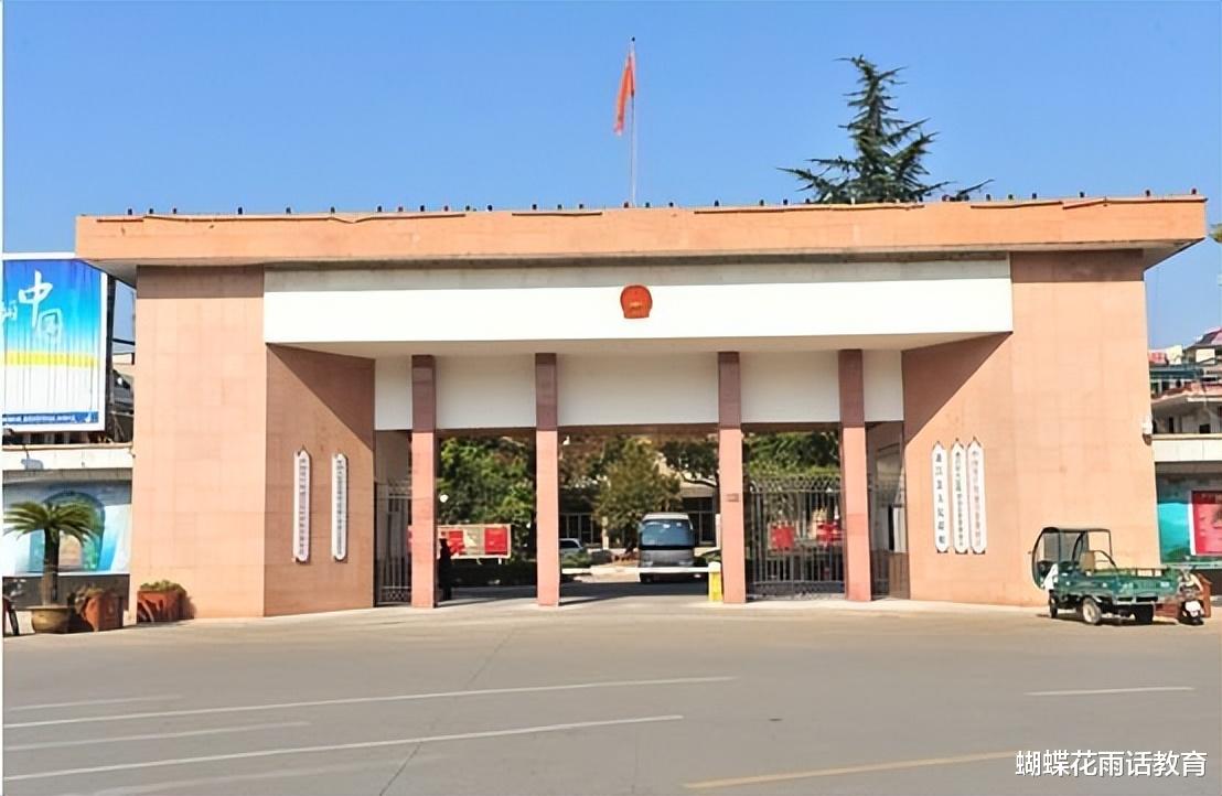 深圳市|小县迎来24名名校硕士,而深圳教师招聘报名数暴跌9成,为什么?