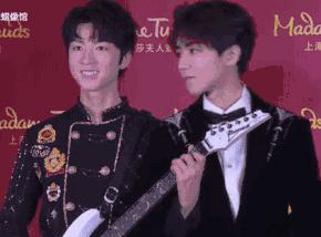 邓超|这10位明星蜡像：华晨宇尖下巴，邓超最逼真，鹿晗认不出