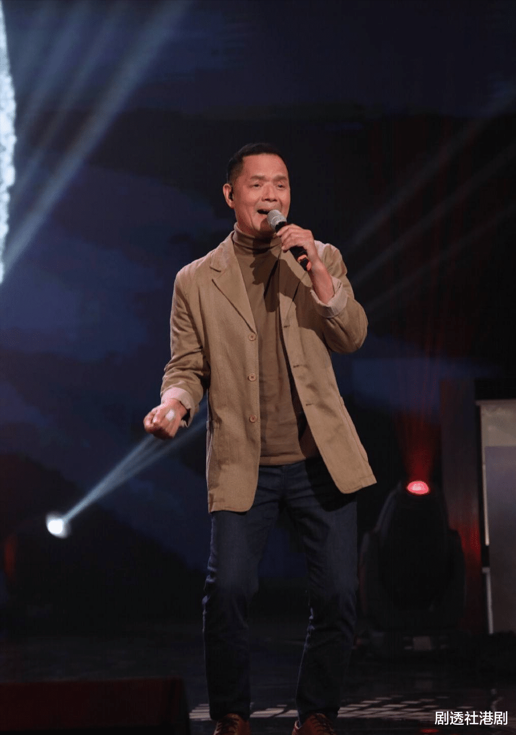 TVB|《中年好声音》好精彩!最大参赛者70岁,儿子是TVB飞跃进步男艺人