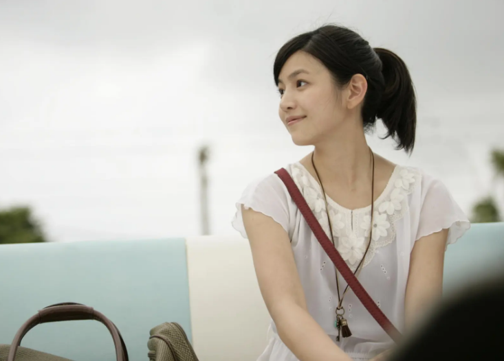 蒋欣|“被全网嘲讽太胖、实则本人超美”的女星,个个都被镜头害惨了