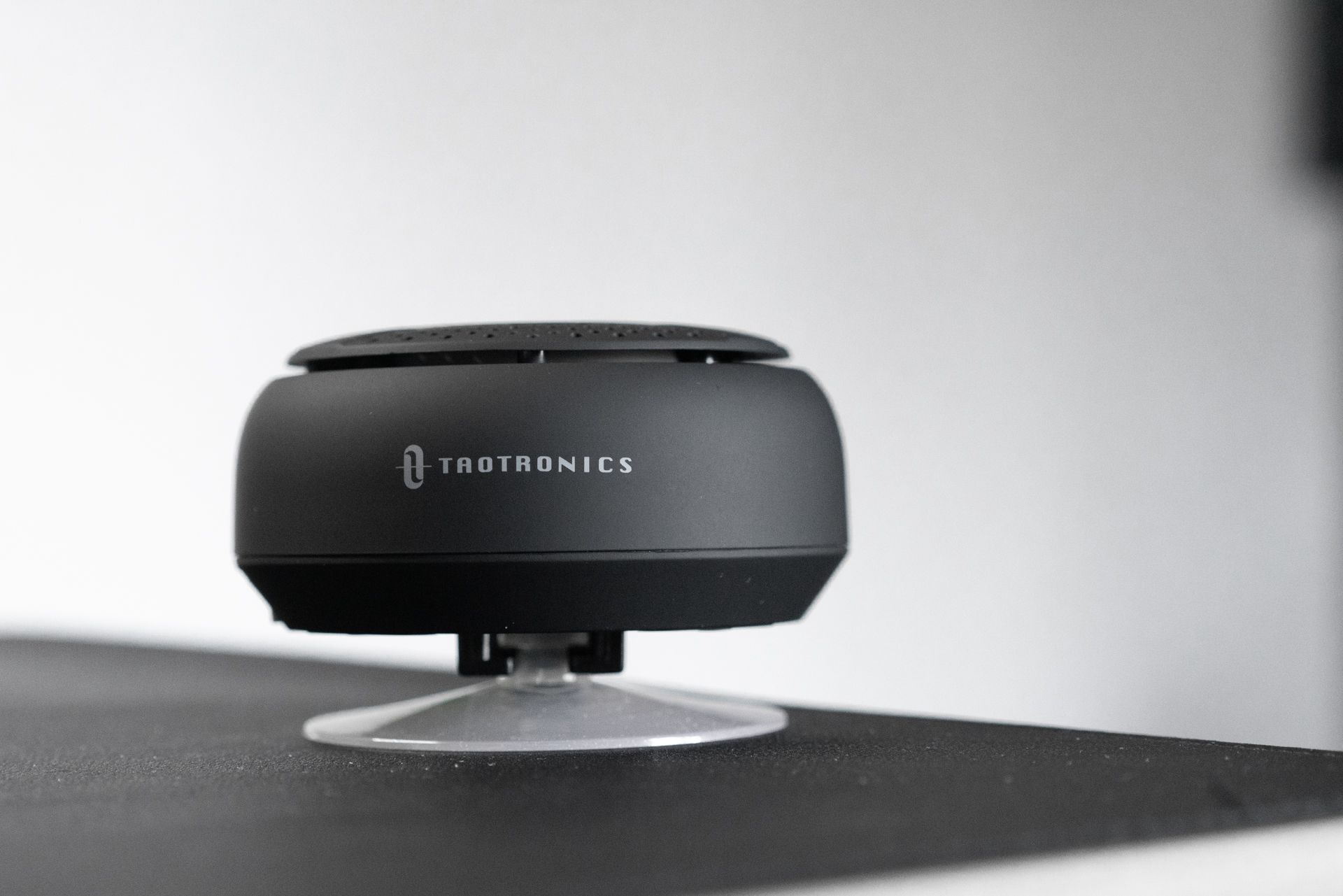 音响|吸在墙上的音响是什么体验?