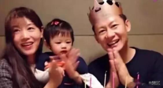 李健|演员李健:多年演配角,因《狂飙》爆红,剧外与初恋结婚恩爱至今