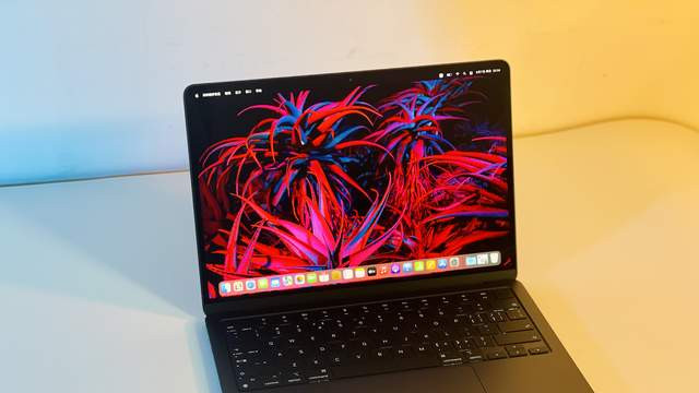 MacBook Air|9499元MacBook Air M2午夜色开箱体验，贵这么多值得吗？