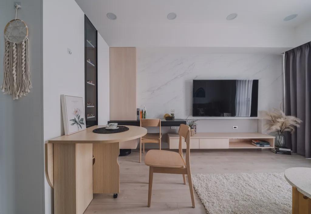 面积不算大,89平左右,耗时半年左右,装成了现在的样子