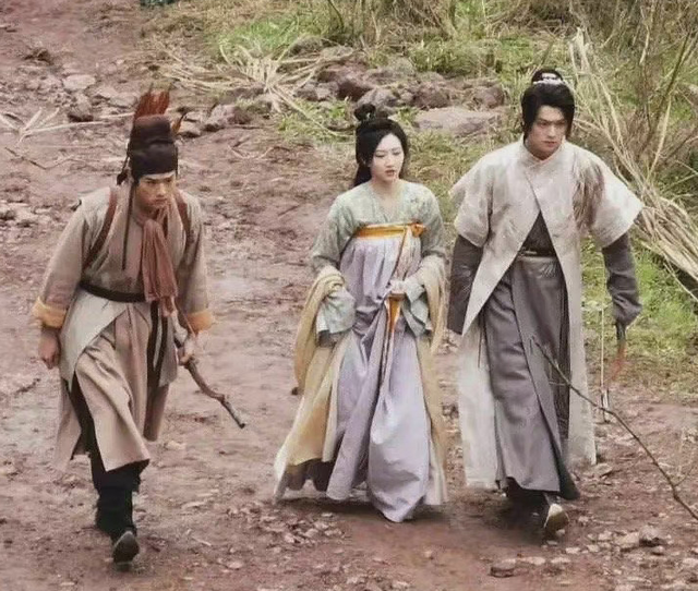 景甜|景甜最新古装造型展现极致美