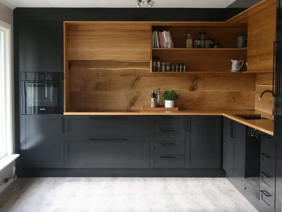 听朋友劝,将厨房吊柜改成双层,内缩十几公分,果然好用不少