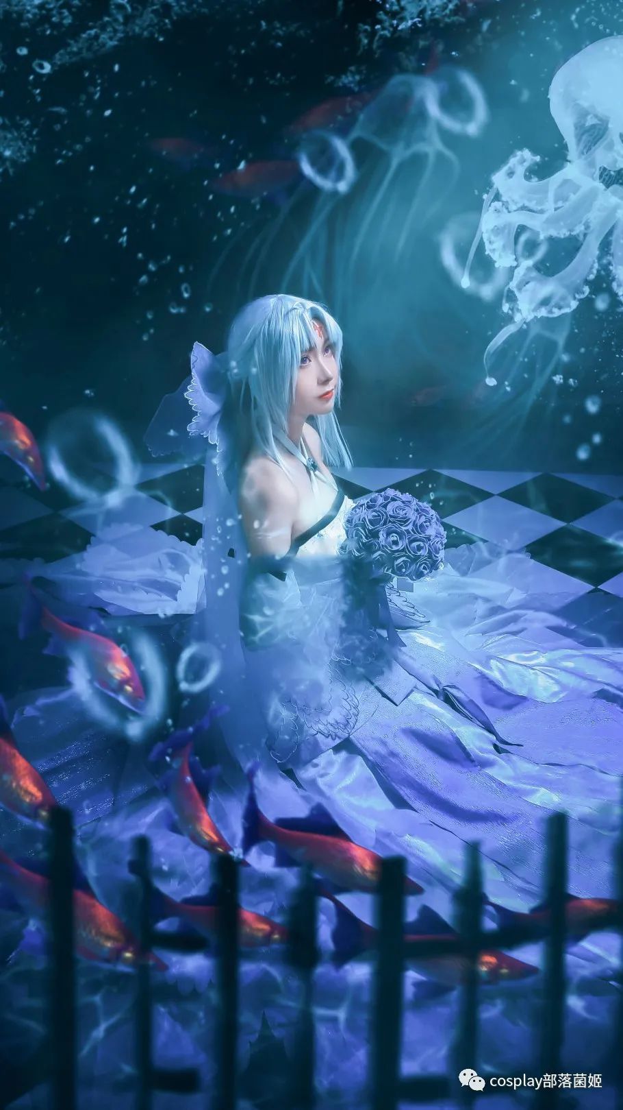 杨戬|cos：三眼哮天录?杨戬水母服cos正片@梓墨