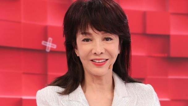 TVB|原来郑裕玲还没离巢？如今亲自官宣离开TVB 网友猜测她的去向