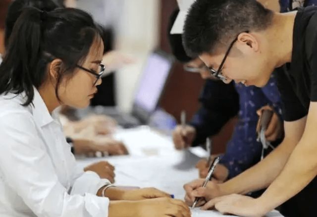 考试|考生因“交过社保”,导致无缘事业编制考试,考编这些雷区要避免