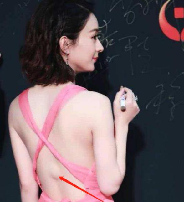 娱乐圈|赵丽颖的血栓，吴京的长短腿，娱乐圈没有哪个巨星，可以随便成功