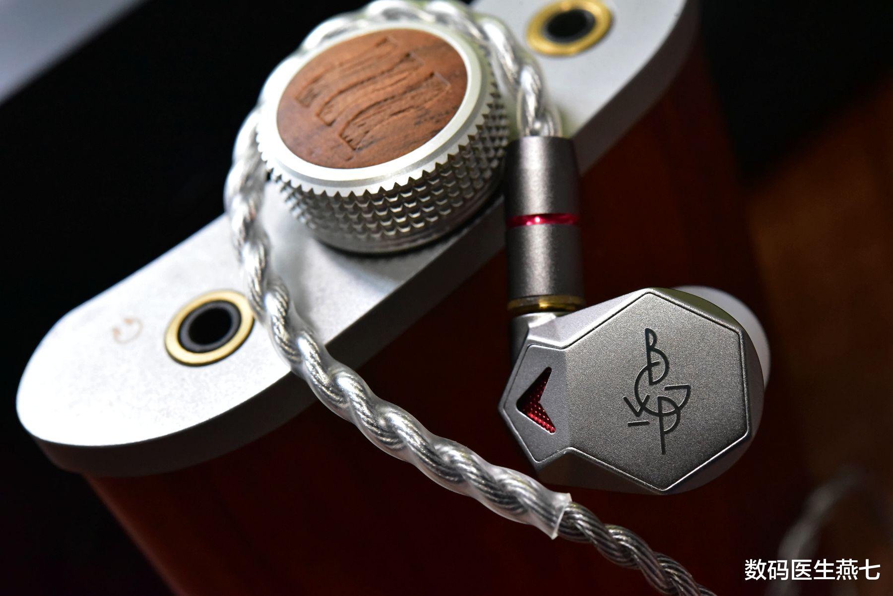 电信|轻松胜过森海塞尔同级作品的单动圈BGVP韵试听,中低频太好听