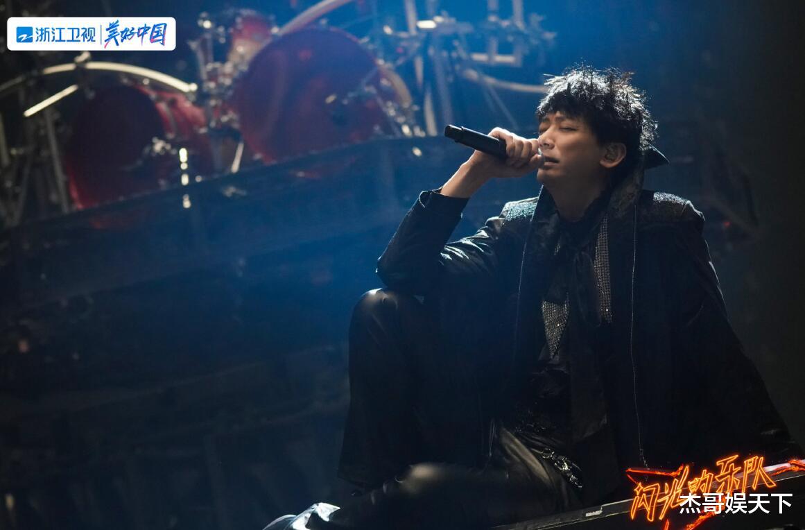 音乐节|《闪光乐队》金属兔凭啥赢？因为只有他们把时间轴和赛制玩明白了