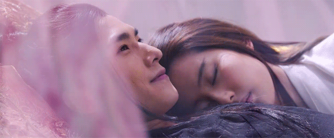 许凯|“龙须刘海”不要轻易尝试!有人仙气飘飘,有人酷似蟑螂精转世