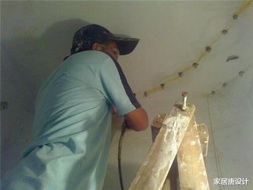 卫生间漏水,先别急着砸瓷砖!学会3个办法,轻松解决漏水问题