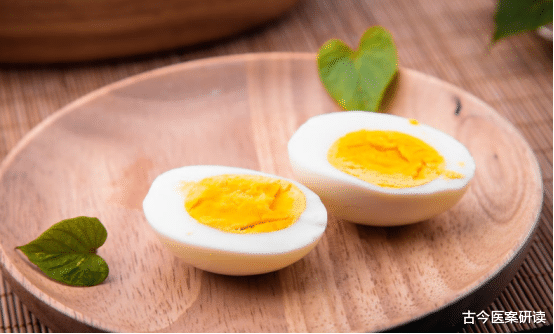 蜂蜜|90后夫妻每天早餐吃鸡蛋,双双脑梗入院,医生:天天这样吃,血管不堵才怪