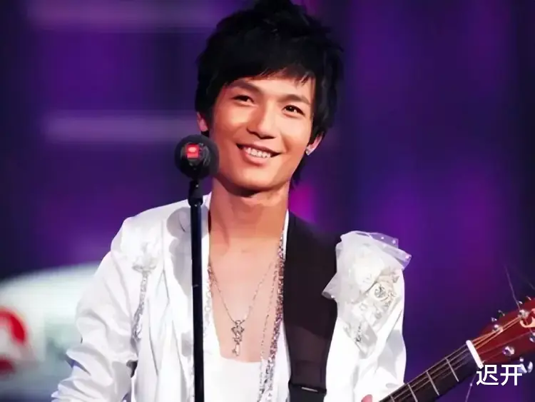 陈楚生|陈楚生:害湖南卫视颜面扫地,遭索赔227亿违约金,如今怎样了?