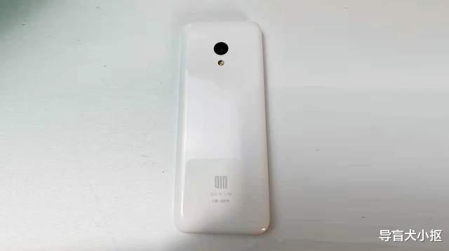 直板造型带实体按键,这台国产安卓智能机,两种操作方式都不好用