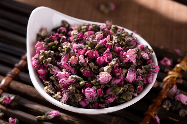 运动 减肥不一定要运动,煮杯玫瑰花加蜂蜜水,懒人也能瘦出小蛮腰