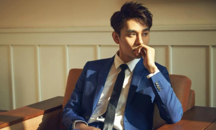 王凯|王凯殷桃上热搜！2人现身婚礼现场，引发热议，背后真相太感人