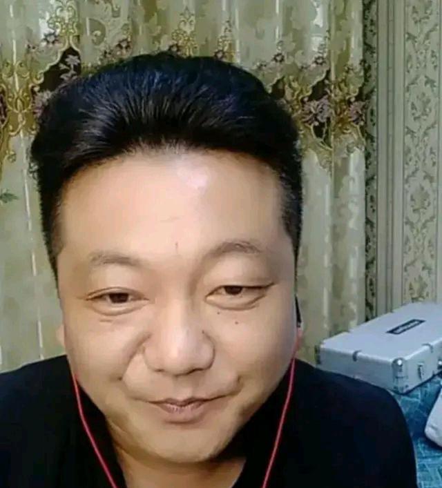 陈亚男|陈亚男父亲身份突然大反转，真实性引人怀疑，这一波操作有点牛！