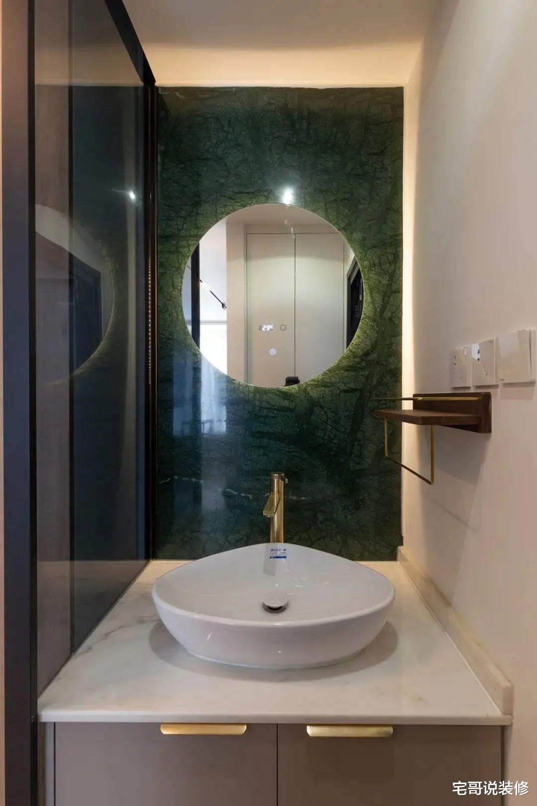 一家3口挤46㎡小家,设计师巧妙从各处“偷”空间,1居变2居,真牛