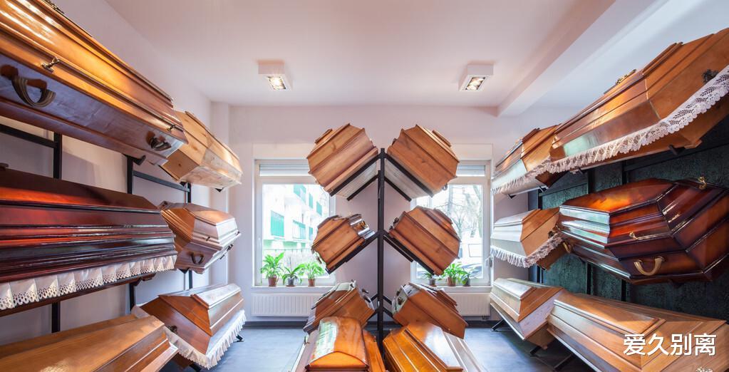 |殡仪馆招火化工，有2个要求需要符合，看看待遇怎么样？