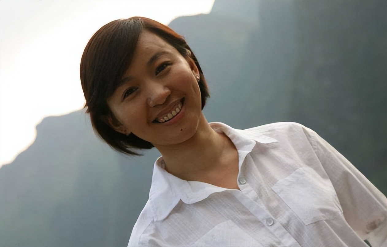 欧阳夏丹|“国脸”欧阳夏丹，为什么突然从央视消失？她后来又回归了吗？