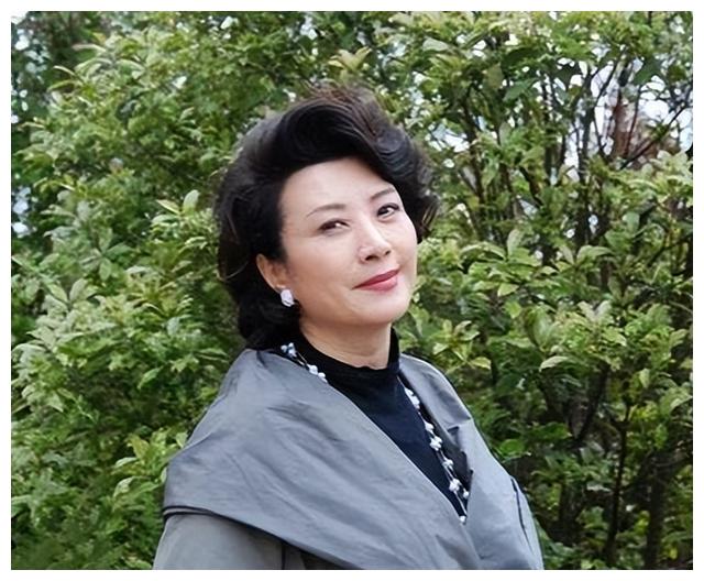 王静|演员王静:长得漂亮戏也好,为人低调不张扬,59岁婚姻却成迷