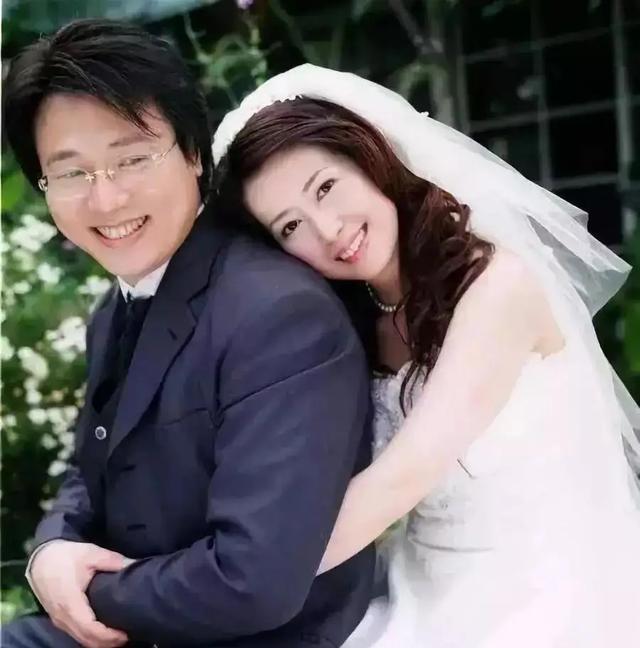 刘涛|“月亮女神”孟庭苇：前夫的报复让她苦不堪言，今52岁依然美丽