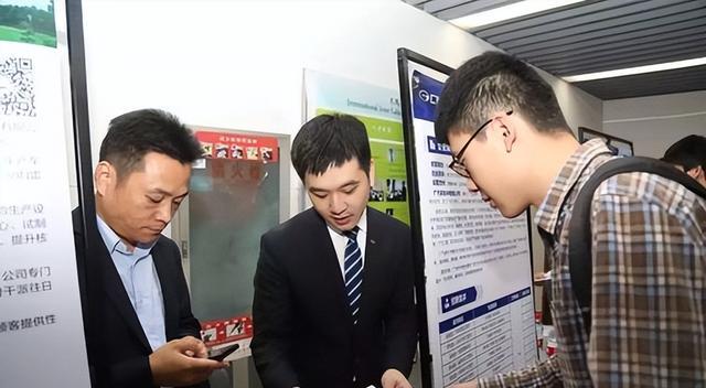 求职|“还好当初选对了”，毕业后才知道，校招和社招的差距原来这么大