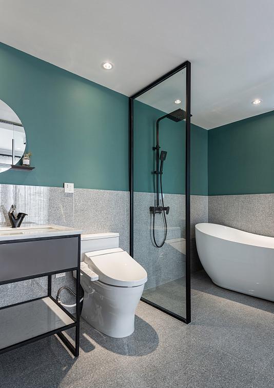 为什么滚烫的开水不能直接倒入马桶？