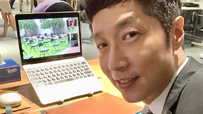 马浚伟|51岁TVB男星上北大、考香港公务员：不认命的人生，有多可怕？