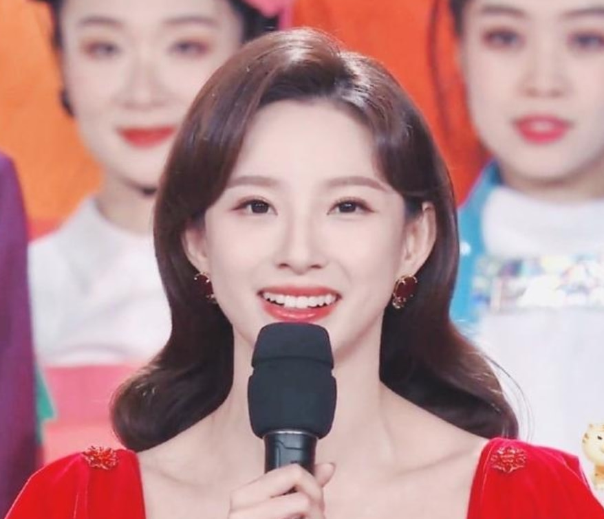 春晚|虎年春晚十个惊喜瞬间,马凡舒颜值抢镜,《只此青绿》太美了