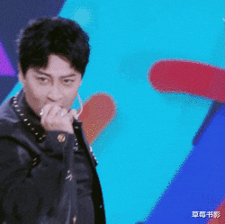 陈志朋|这直播间的风都刮到游泳池来了吗？