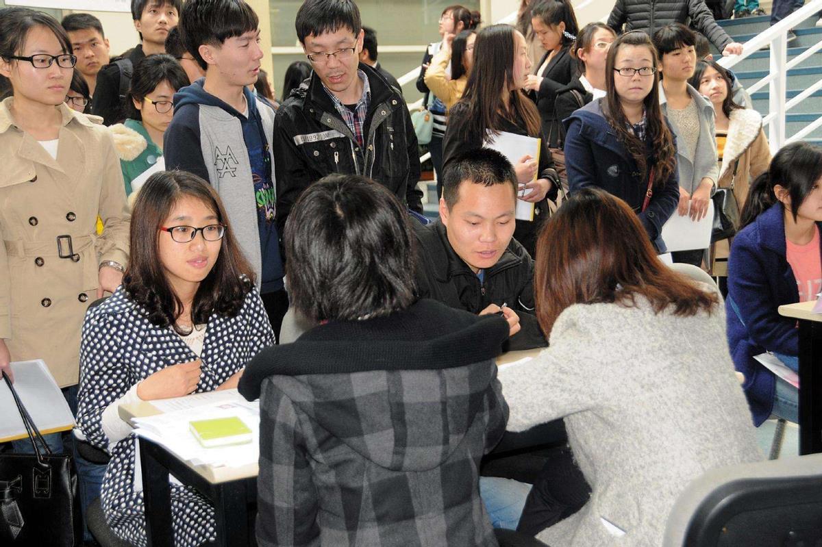 律师|竟然有比公务员还“吃香”的“金饭碗”?这几个全都是!