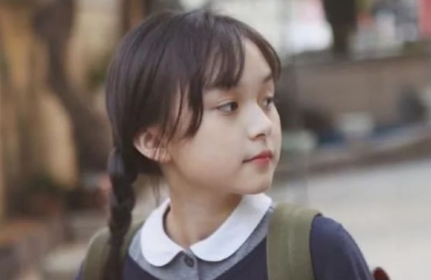 整容|2岁年入百万被禁止整容，今12岁颜值撞脸田亮闺女，初恋脸太惊艳