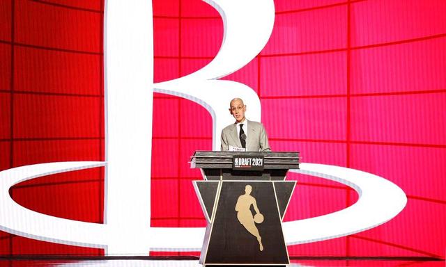 火箭队|恭喜火箭队！NBA选秀大师在最新模拟选秀中预测休斯顿获得状元签
