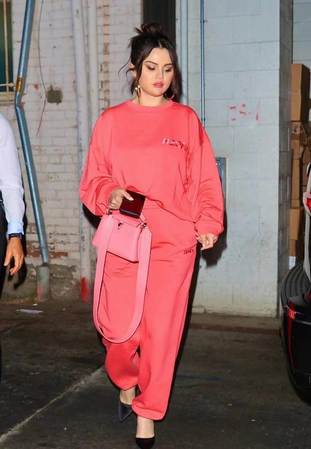 赛琳娜 赛琳娜颜值终于回春！瘦身成功美成仙女，艳丽红裙彰显脱俗好气质