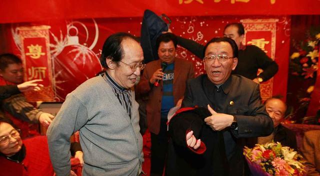 侯耀华|马歧开直播爆料很多,唯一力挺的是侯耀华,网友觉得他们是一路人