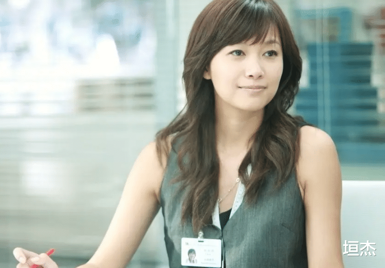 李若彤|只恋爱、不结婚，个个潇洒独立，这10位女星堪称“人间清醒”