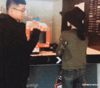 郭德纲|剧本炒作?郭德纲与王梦婷绯闻事件持续发酵,德云社为何集体失声