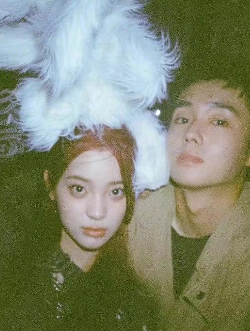 欧阳娜娜|欧阳娜娜翟子路恋情曝光，两人甜蜜共度四晚，cu终是舔狗。