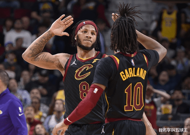 湖人队|NBA常规赛：湖人双杀骑士的原因，小说都不敢这么写