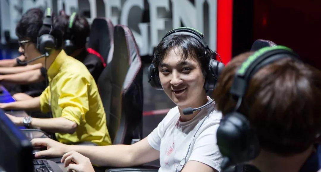 王思聪|王思聪，人生进入下半场，拼爹不管用了，该拼自己了