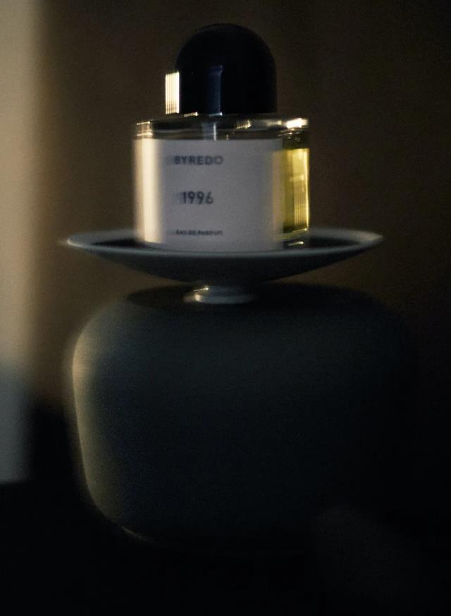 法国摄影师镜头里的“性冷淡”风，让商业摄影成为艺术大片