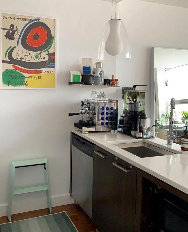 纽约年轻人出租屋里的家，复古气质拿捏到极致，叫人不得不羡慕