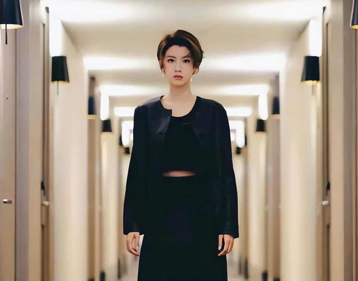 香港小姐|《廉政狙击》再出金童玉女组合，港姐亚军能否成为下一个朱茵